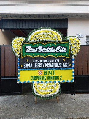 Papan Bunga Duka di Singali