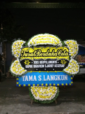 Papan Bunga Duka di Singali